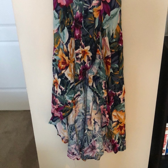 Dress - Picture 5 of 6